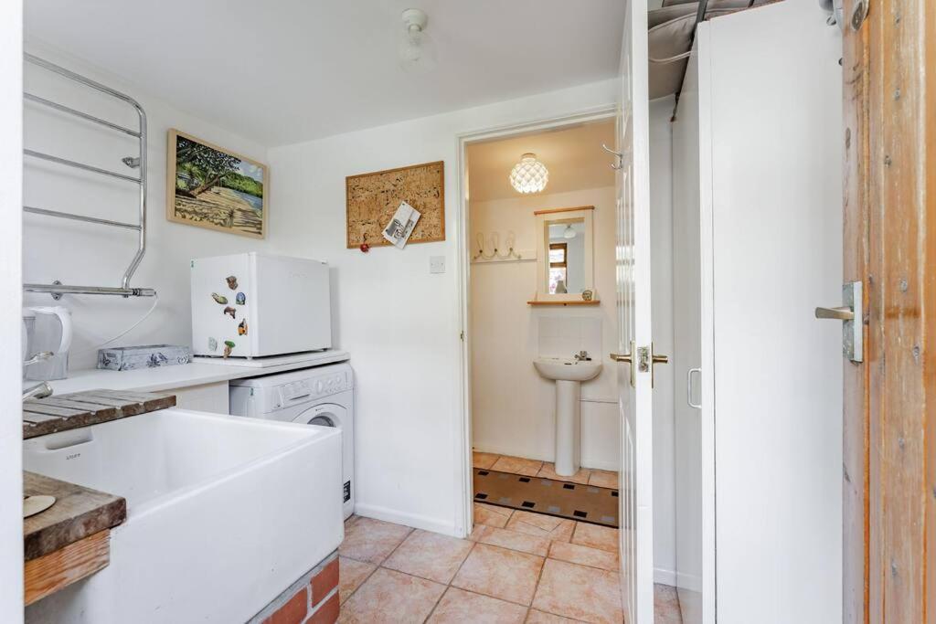 Holiday home Westway House